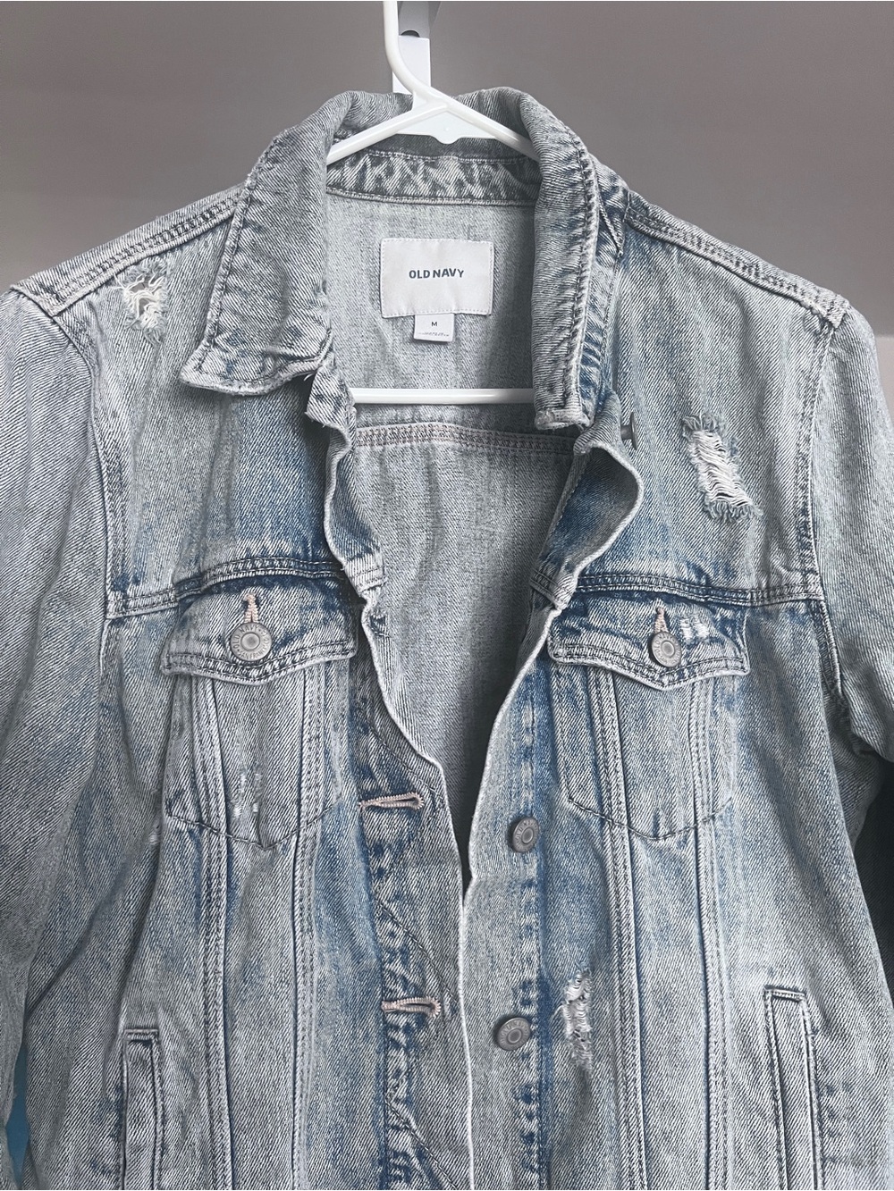 Old Navy Distressed Button Up Classic Denim Jacket Lightweight Holes Blue SZ M - Picture 3 of 11